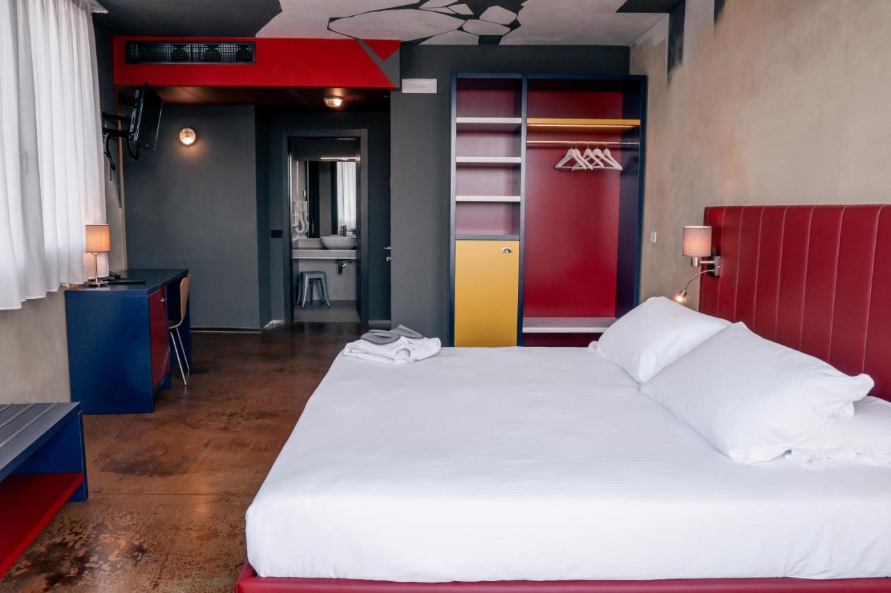 K Modern Hotel Peschiera del Garda Bagian luar foto