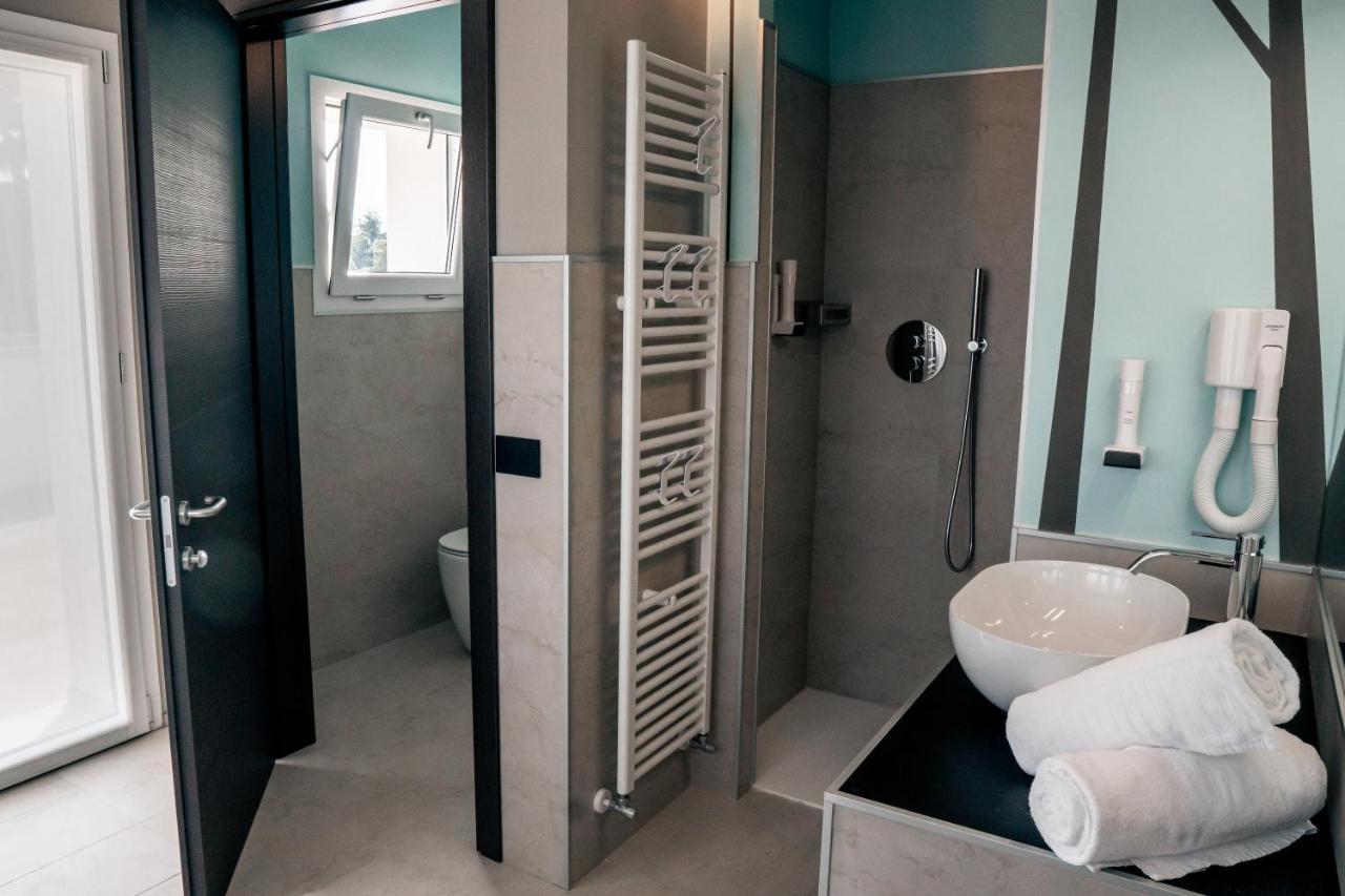 K Modern Hotel Peschiera del Garda Bagian luar foto
